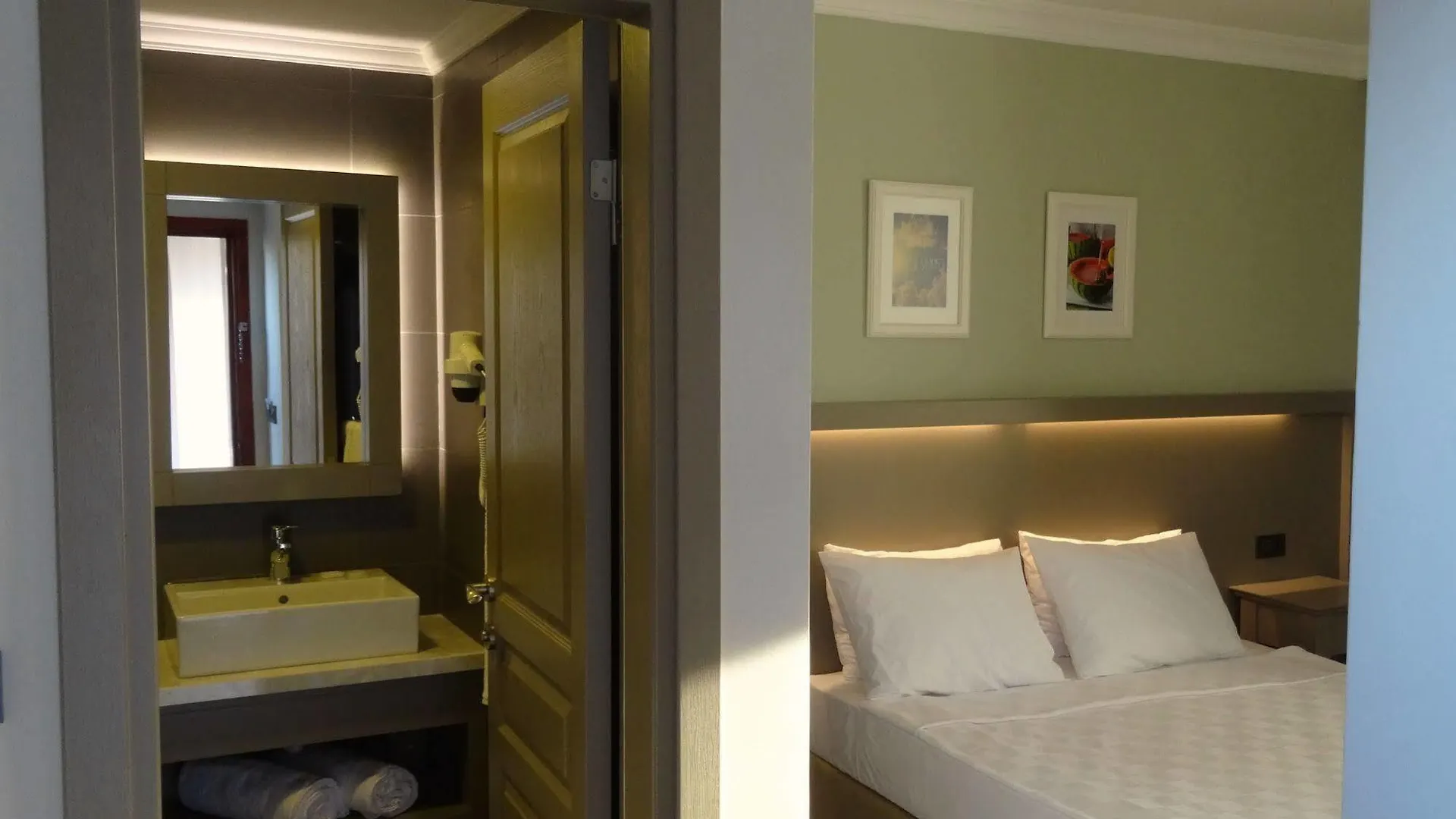 Pine Valley Hotel Oludeniz 4*,  Turecko